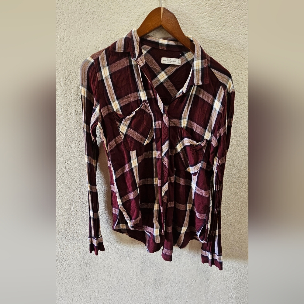 Abercrombie & Fitch Brown Cream Fitted Button Down Shirt